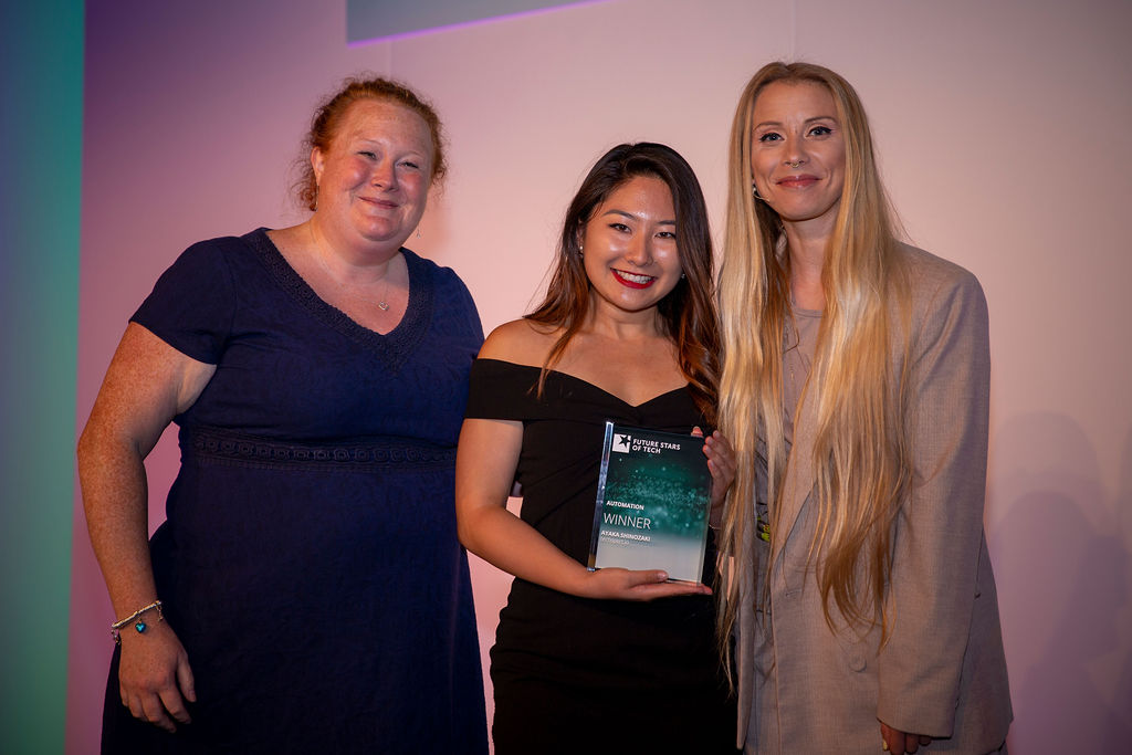 Ayaka (middle) with her Future Star Award pictured with Dr Kathryn O'Donnell (left) and Julia Hardy (right). Image source: Future Stars of Tech